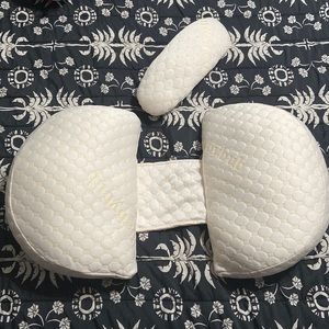 Baby bub maternity pillow